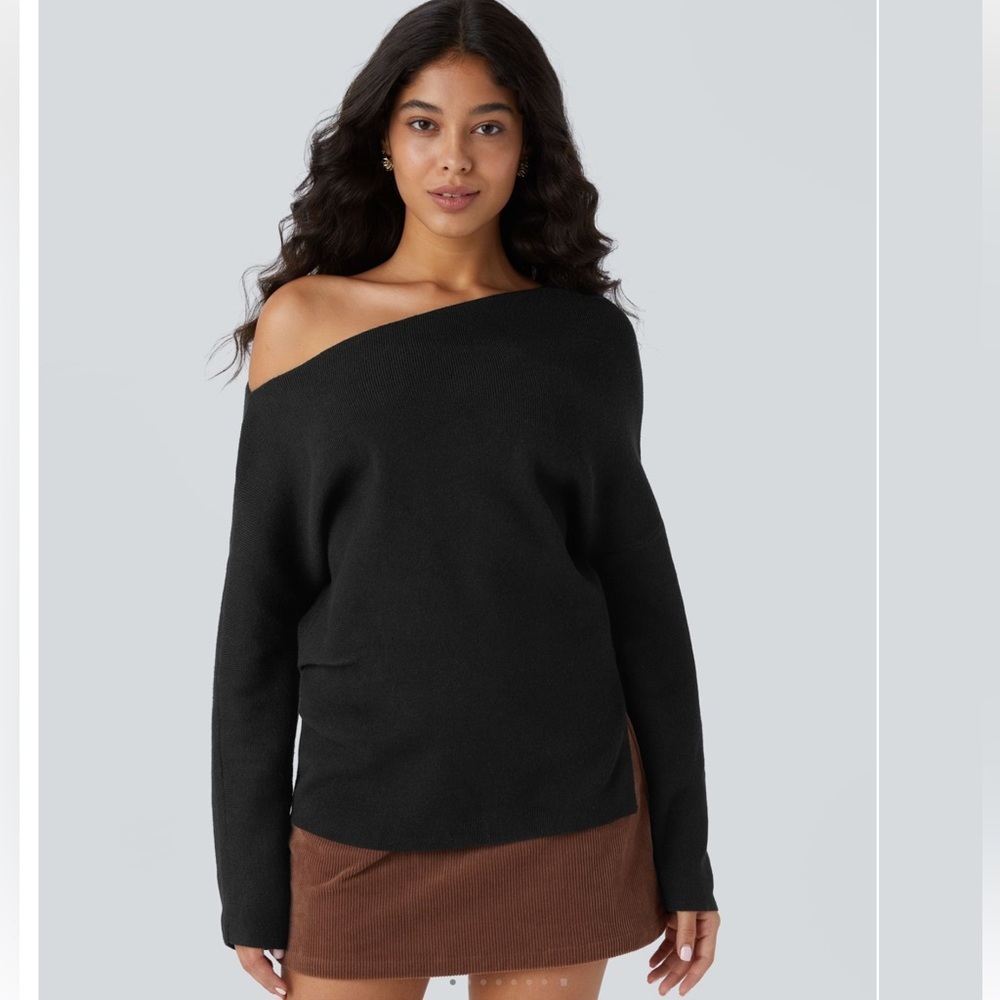 HALARA Black Off-the-Shoulder Sweater